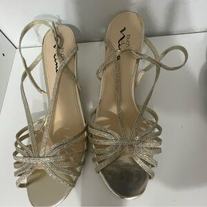 Nina gold dress shoes. Never worn.